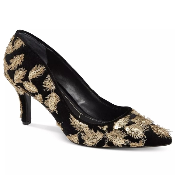 Charles By Charles David Pumps - Picture 2 of 6